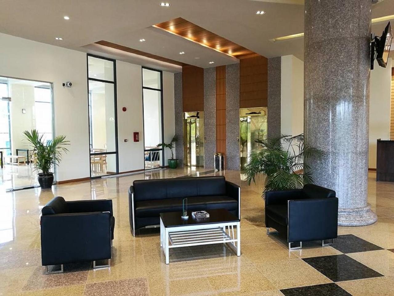Vegas Hotel - Nay Pyi Taw Naypyidaw Kültér fotó